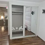 Casa Olga 펜션 아로나